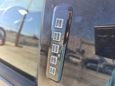 Used 2017 Ford F150 XLT w/ Equipment Group 302A Luxury image 22