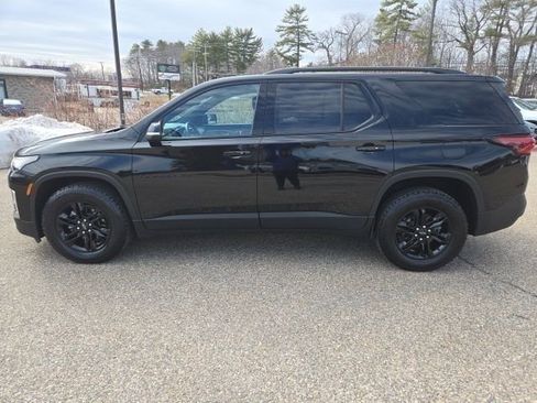 Used 2023 Chevrolet Traverse LT w/ Midnight/Sport Edition image 2