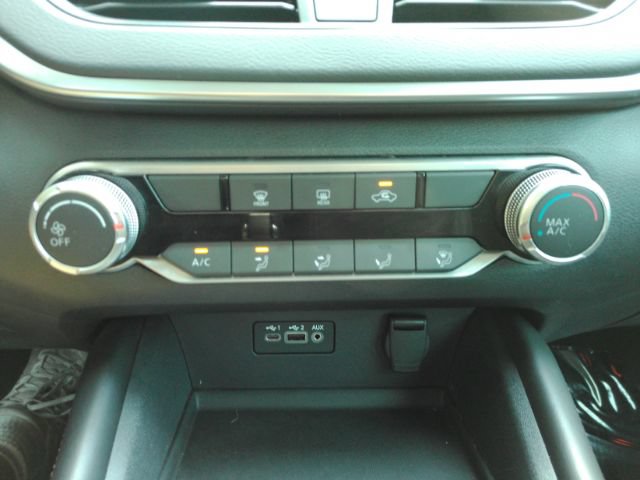 Used 2022 Nissan Altima 2.5 SR FWD image 40
