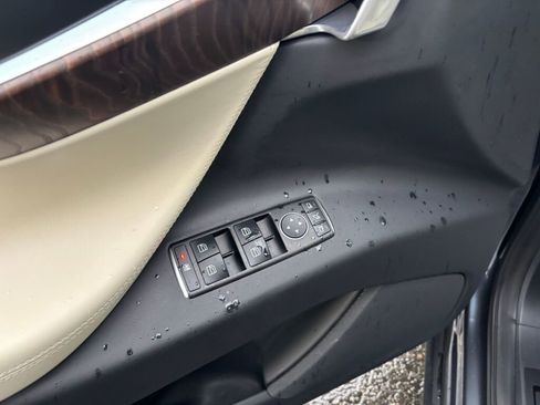 Used 2017 Tesla Model X 75D image 17