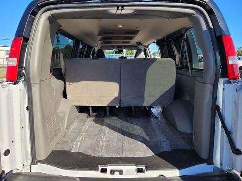 Used 2024 Chevrolet Express 3500 LT w/ LT Preferred Equipment Group image 23