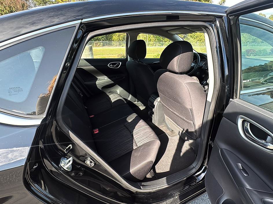 Used 2018 Nissan Sentra SV FWD image 22