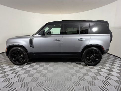 Used 2023 Land Rover Defender 110 X-Dynamic SE AWD/4WD image 2