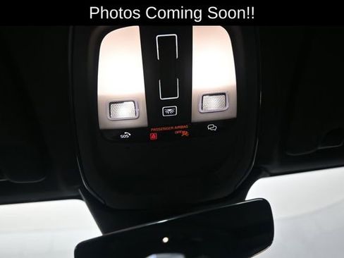 Used 2023 Volvo XC60 B5 Plus w/ Climate Package AWD/4WD image 17