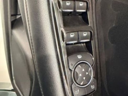 Used 2015 Ford Edge SEL w/ Equipment Group 201A AWD/4WD image 18