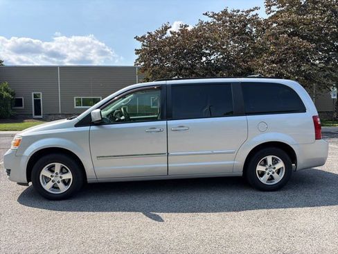 Used 2008 Dodge Grand Caravan SXT FWD image 7