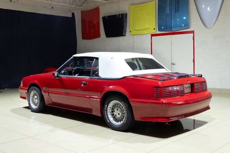 Used 1989 Ford Mustang GT RWD image 13