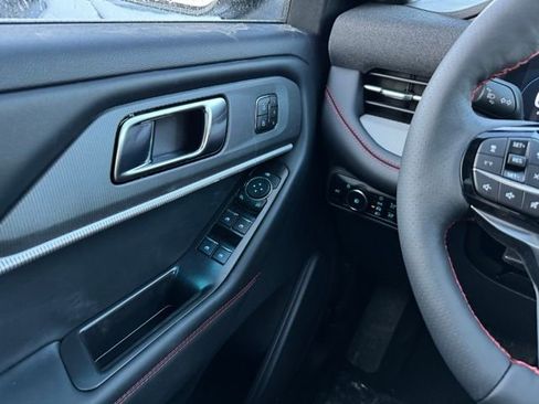 New 2026 Ford Explorer ST-Line w/ ST-Line Street Pack image 30