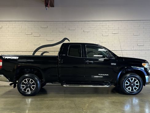 Used 2016 Toyota Tundra SR5 w/ TRD Off Road Package AWD/4WD image 3