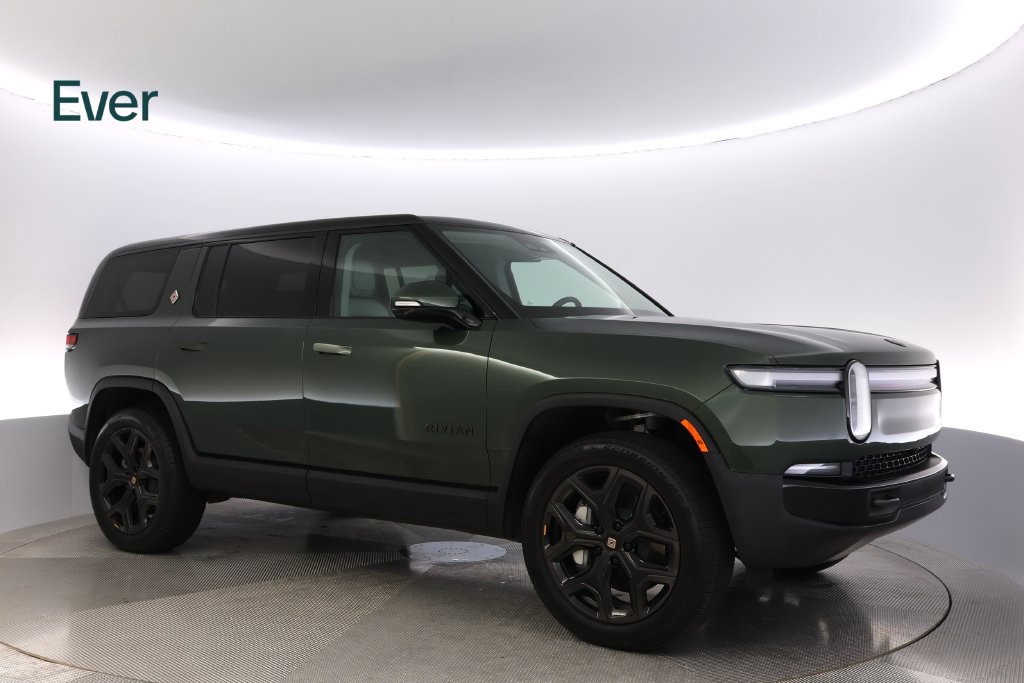 Used 2025 Rivian R1S Adventure Dual AWD/4WD image 14