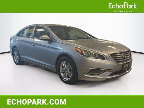 Used 2017 Hyundai Sonata SE w/ Cargo Package FWD image 1