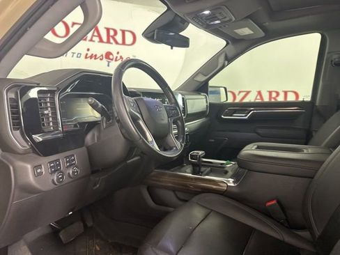 Used 2022 Chevrolet Silverado 1500 LT Trail Boss w/ LT Trail Boss Premium Package image 12