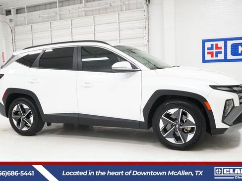 Used 2025 Hyundai Tucson SEL FWD image 4