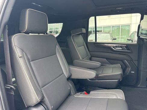New 2026 GMC Yukon XL Elevation w/ Elevation Premium Package AWD/4WD image 27