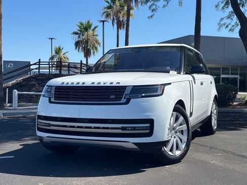 Used 2023 Land Rover Range Rover SE AWD/4WD image 1