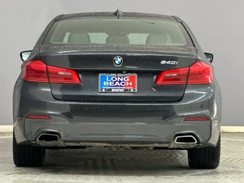 Used 2018 BMW 540i image 9