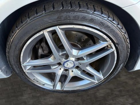 Used 2015 Mercedes-Benz E 400 4MATIC Coupe image 39