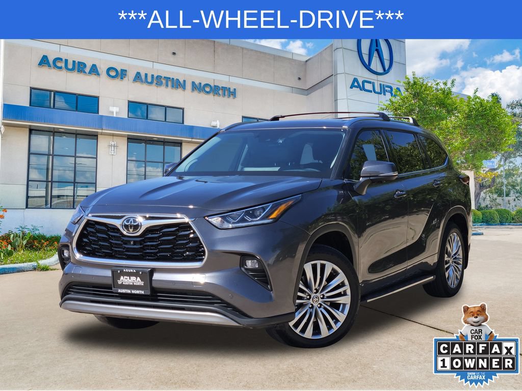 Used 2024 Toyota Highlander Platinum AWD/4WD image 1
