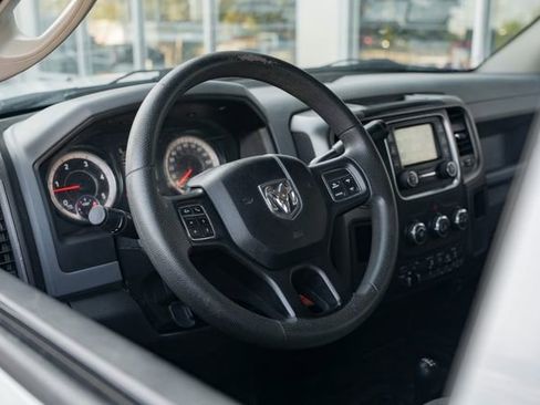 Used 2018 RAM 2500 Tradesman w/ Chrome Appearance Group image 27