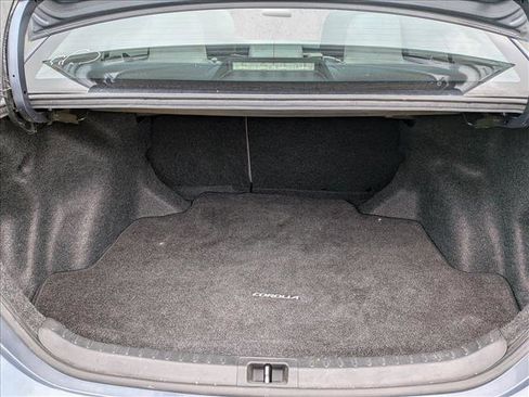 Used 2017 Toyota Corolla LE w/ Carpet Mat Package (TMS) image 6