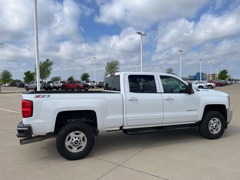 Used 2017 Chevrolet Silverado 2500 LT w/ LT Convenience Package image 5