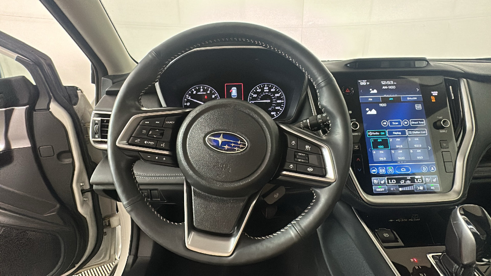 Used 2024 Subaru Outback Touring w/ Popular Package #2 AWD/4WD image 17