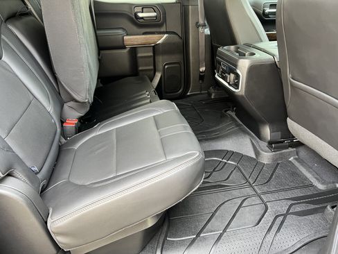 Used 2020 Chevrolet Silverado 1500 High Country w/ Technology Package AWD/4WD image 20