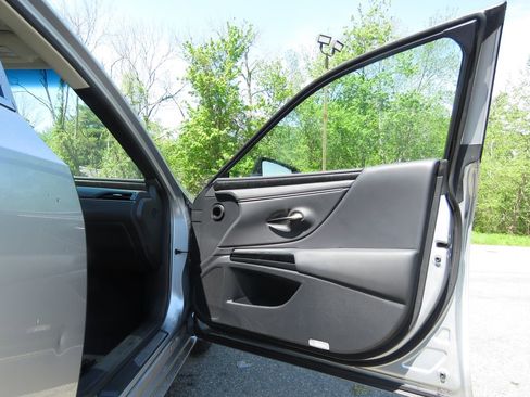 Used 2024 Lexus ES 350 w/ Premium Package FWD image 13