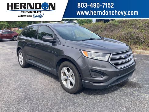 Used 2017 Ford Edge SE image 1