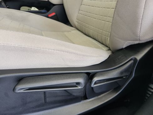 Used 2024 Honda HR-V LX image 16
