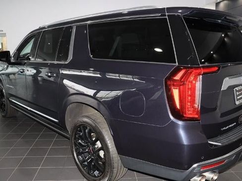 Used 2023 GMC Yukon XL Denali image 3