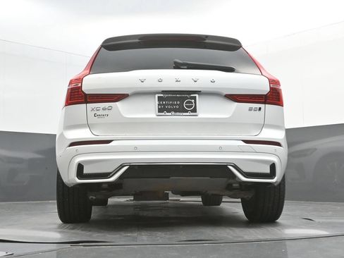 Certified 2023 Volvo XC60 B5 Plus w/ Climate Package AWD/4WD image 33