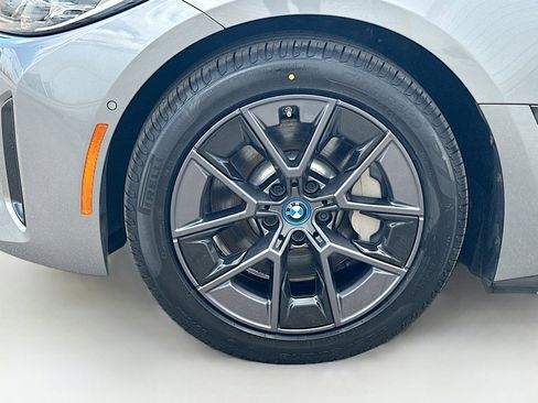 Used 2023 BMW i4 eDrive40 w/ Premium Package RWD image 32