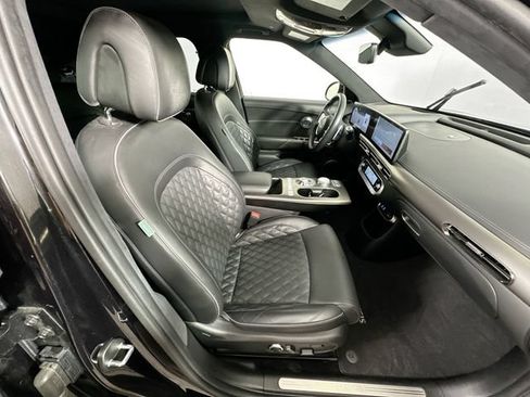 Used 2023 Genesis GV60 Performance AWD/4WD image 31