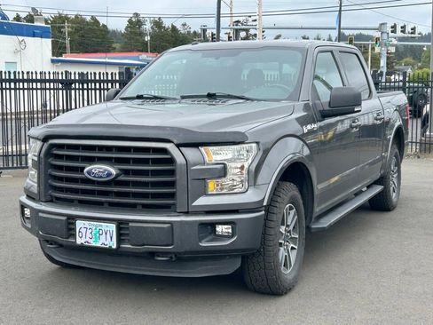 Used 2016 Ford F150 XLT w/ Equipment Group 302A Luxury AWD/4WD image 3