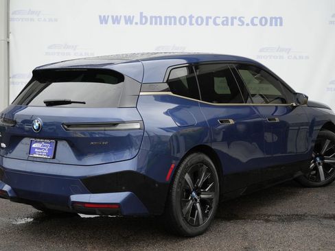 Used 2023 BMW iX xDrive50 w/ Premium Package AWD/4WD image 3