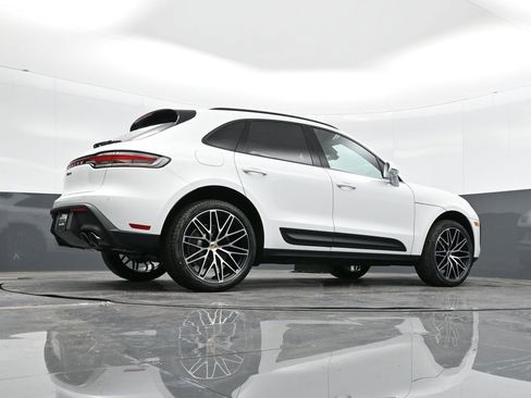 New 2026 Porsche Macan AWD/4WD image 38