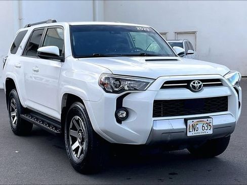 Used 2023 Toyota 4Runner TRD Off-Road AWD/4WD image 2
