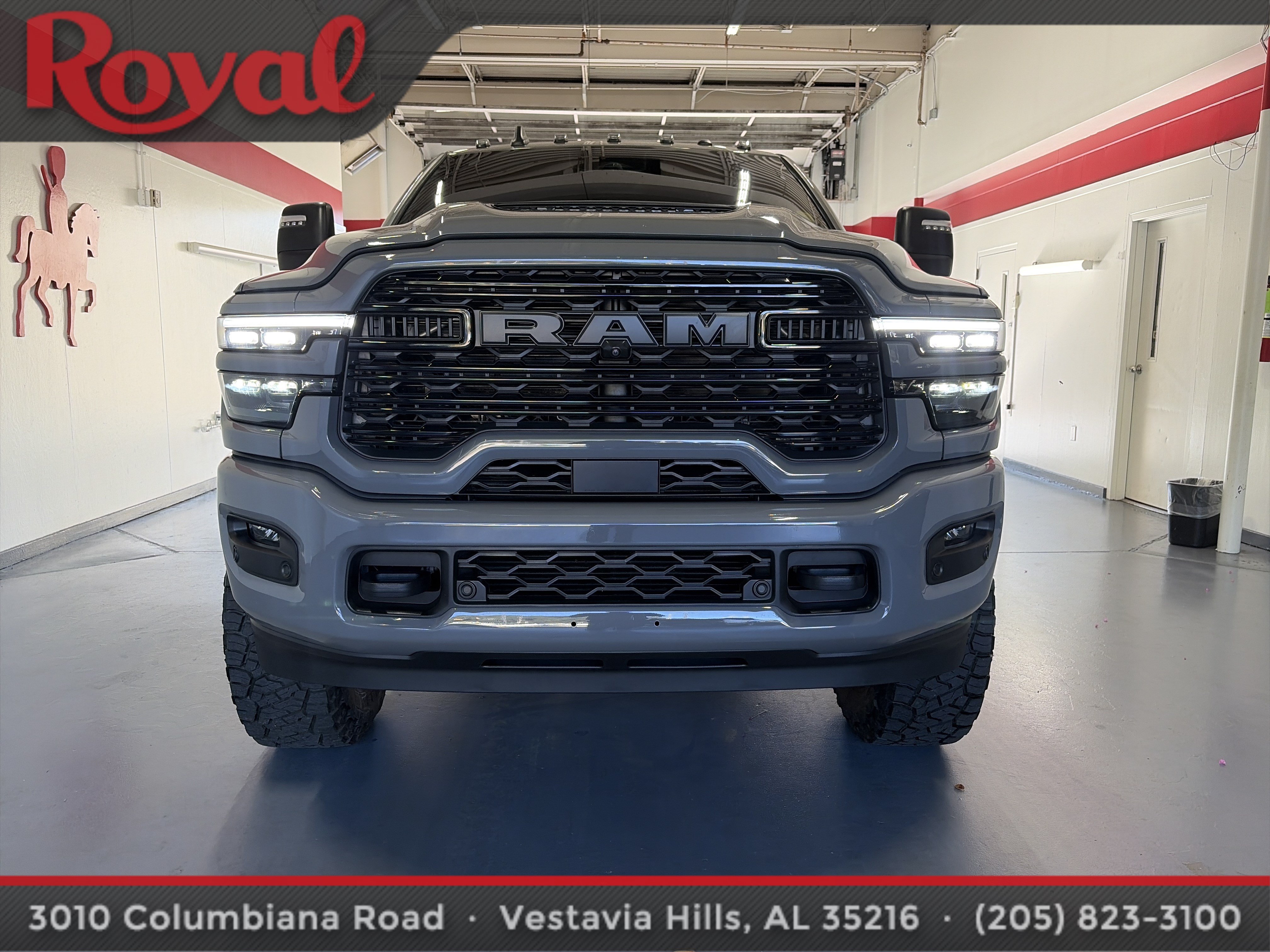 Used 2026 RAM 2500 Limited AWD/4WD image 7