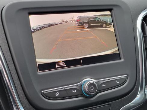 Used 2024 Chevrolet Equinox LT w/ LPO, Floor Liner Package image 18