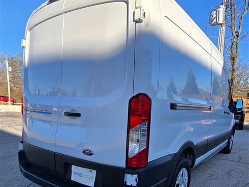 Used 2022 Ford E-Transit Medium Roof RWD image 7