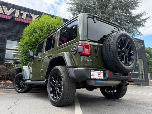 Used 2023 Jeep Wrangler Unlimited Sahara w/ Cold Weather Group AWD/4WD image 20