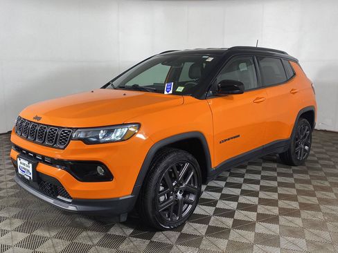 Used 2026 Jeep Compass Limited AWD/4WD image 4