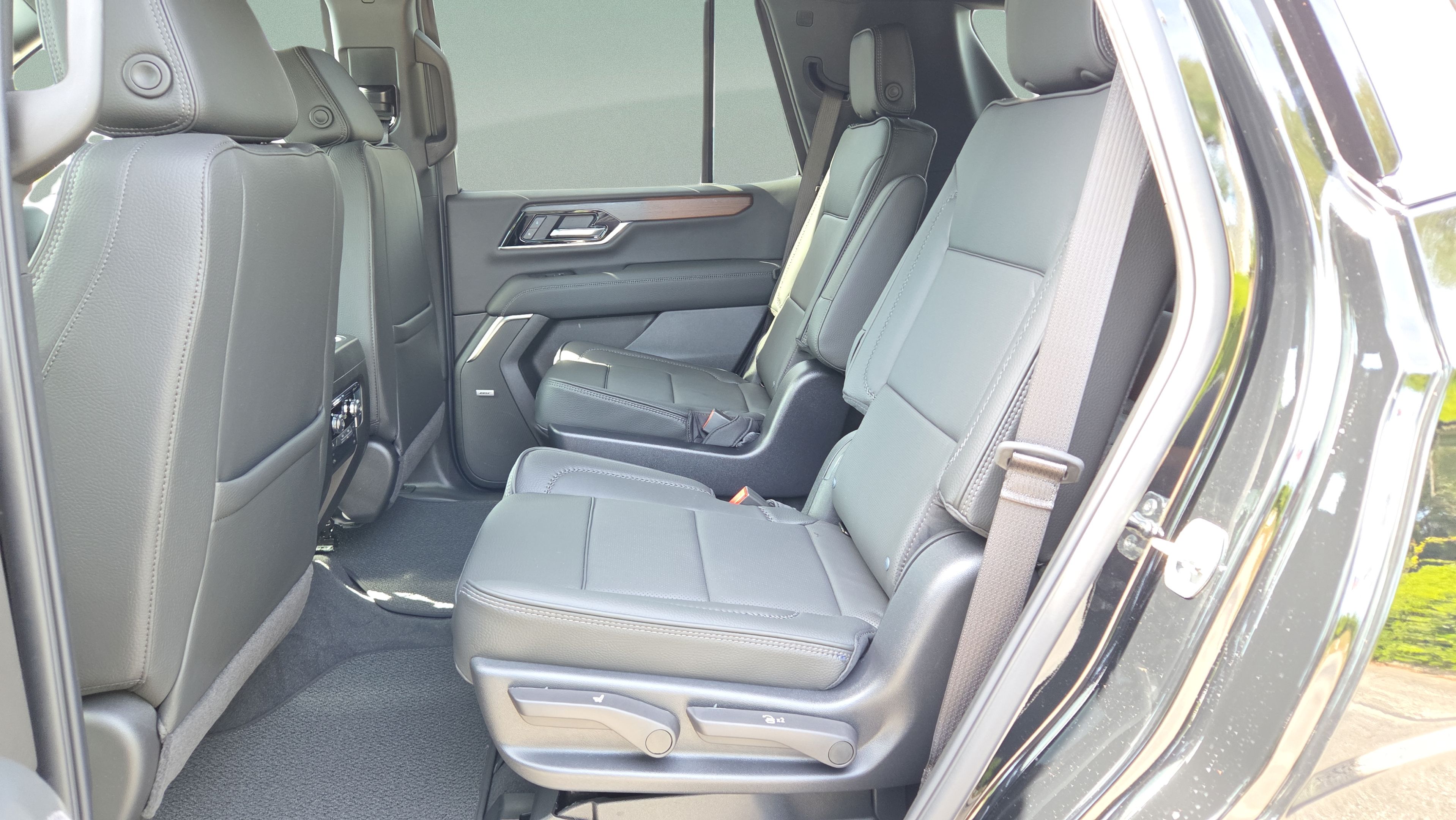 New 2026 GMC Yukon Denali AWD/4WD image 10