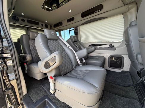 New 2026 Ford Transit 250 148 Medium Roof Extended AWD image 17
