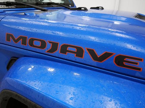 Used 2021 Jeep Gladiator Mojave AWD/4WD image 10