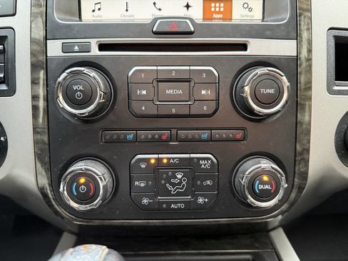 Used 2016 Ford Expedition Limited w/ Equipment Group 301A image 7