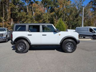 New 2025 Ford Bronco Badlands w/ Sasquatch Package video 3