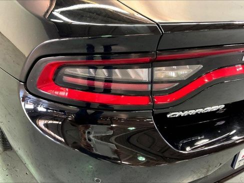 Used 2023 Dodge Charger SXT image 28
