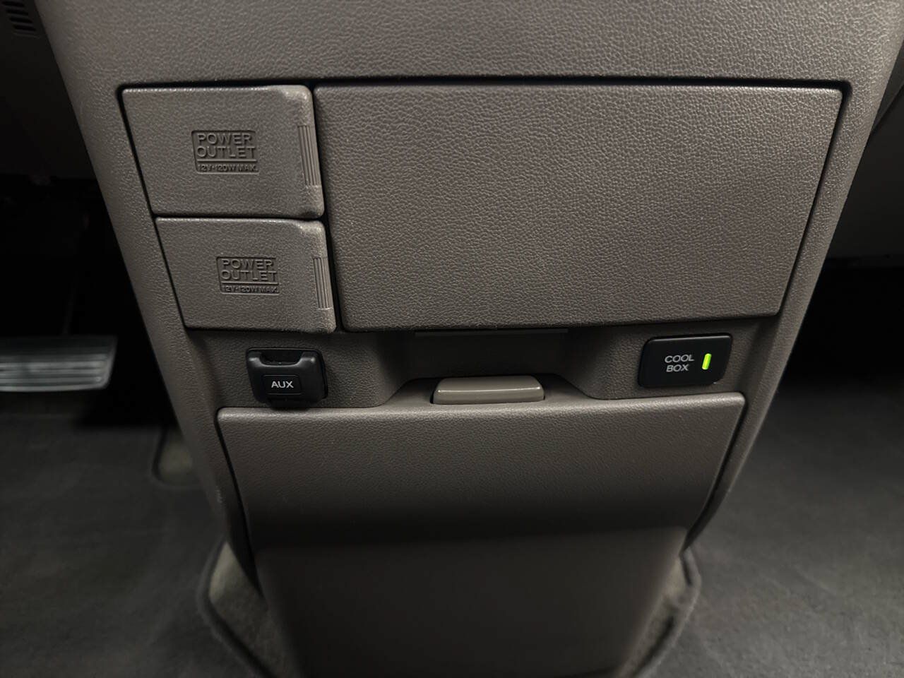 Used 2013 Honda Odyssey Touring Elite image 17